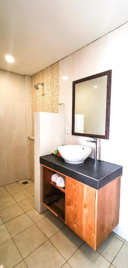 Santi Homestay Canggu Zewnętrze zdjęcie